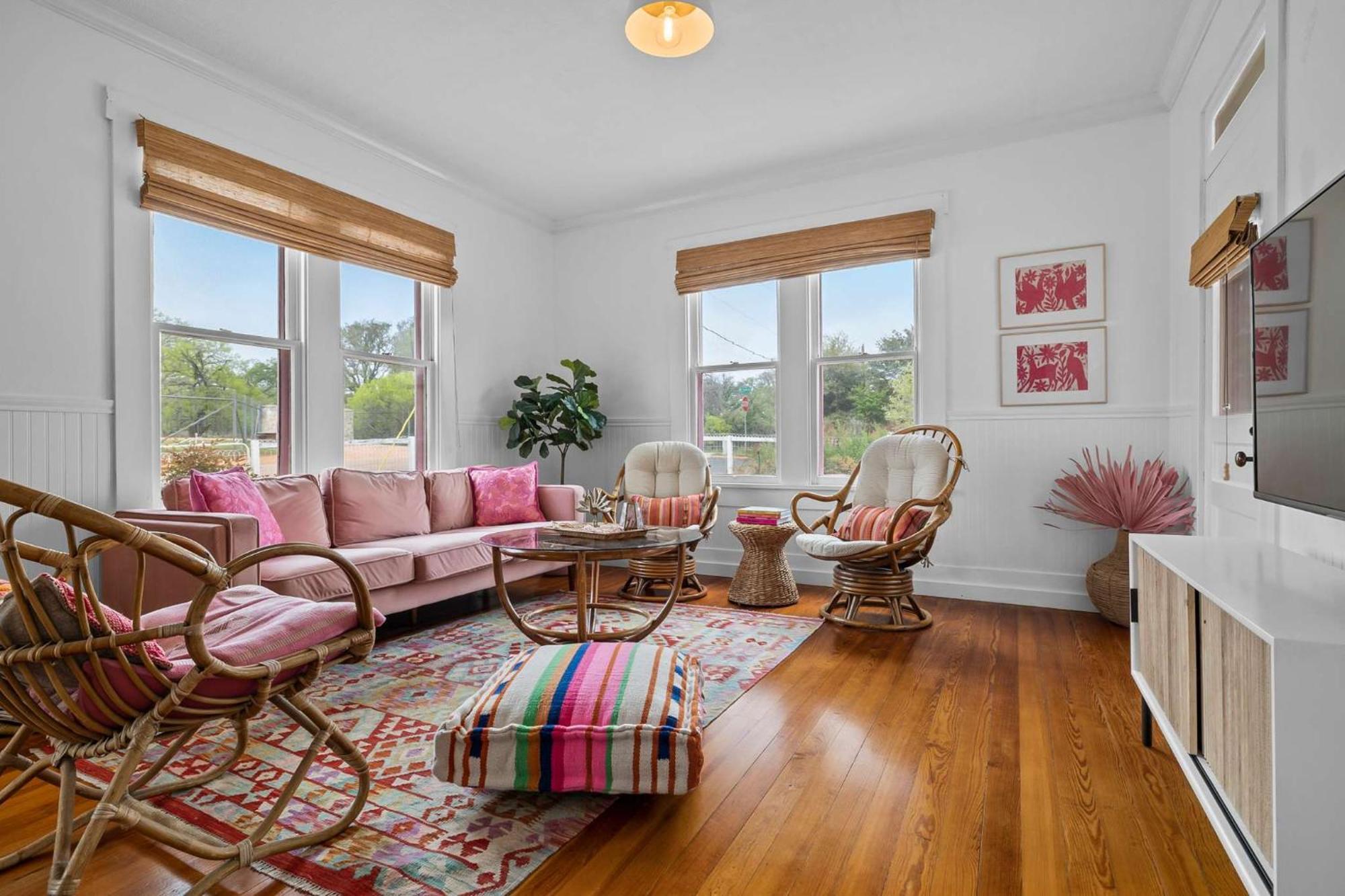 Pink Duchess - Mins To Main Hot Tub & Fire Pit Villa Fredericksburg Exteriör bild