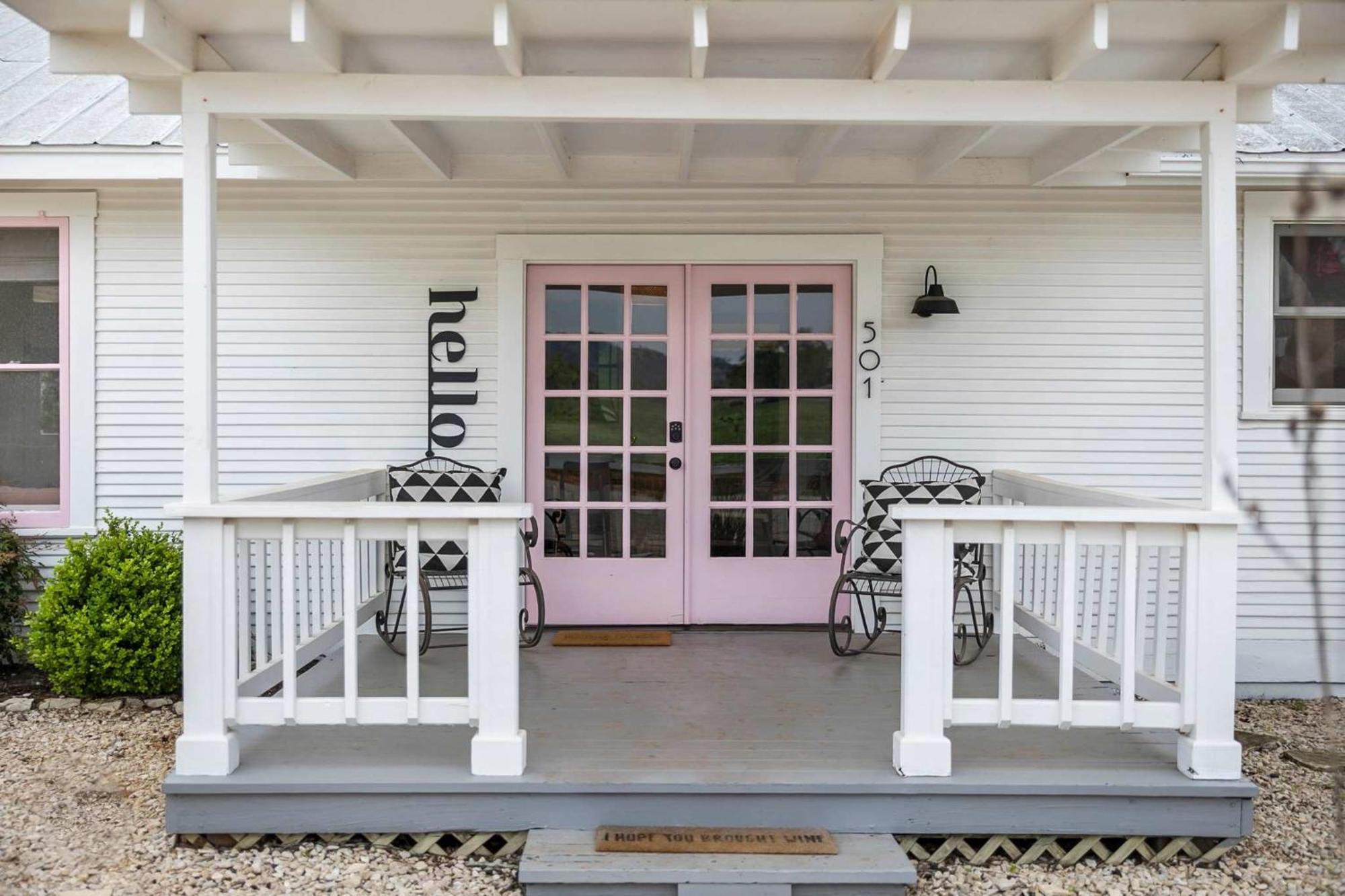 Pink Duchess - Mins To Main Hot Tub & Fire Pit Villa Fredericksburg Exteriör bild