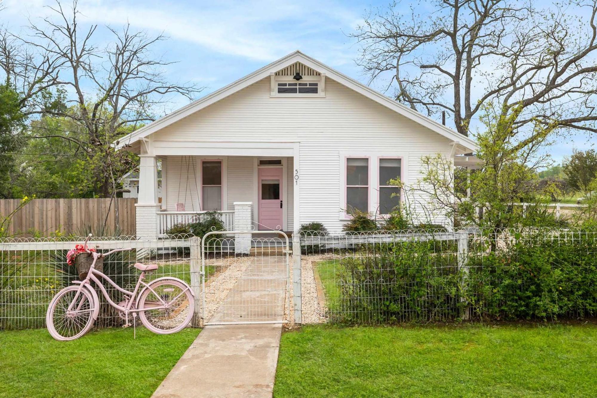 Pink Duchess - Mins To Main Hot Tub & Fire Pit Villa Fredericksburg Exteriör bild