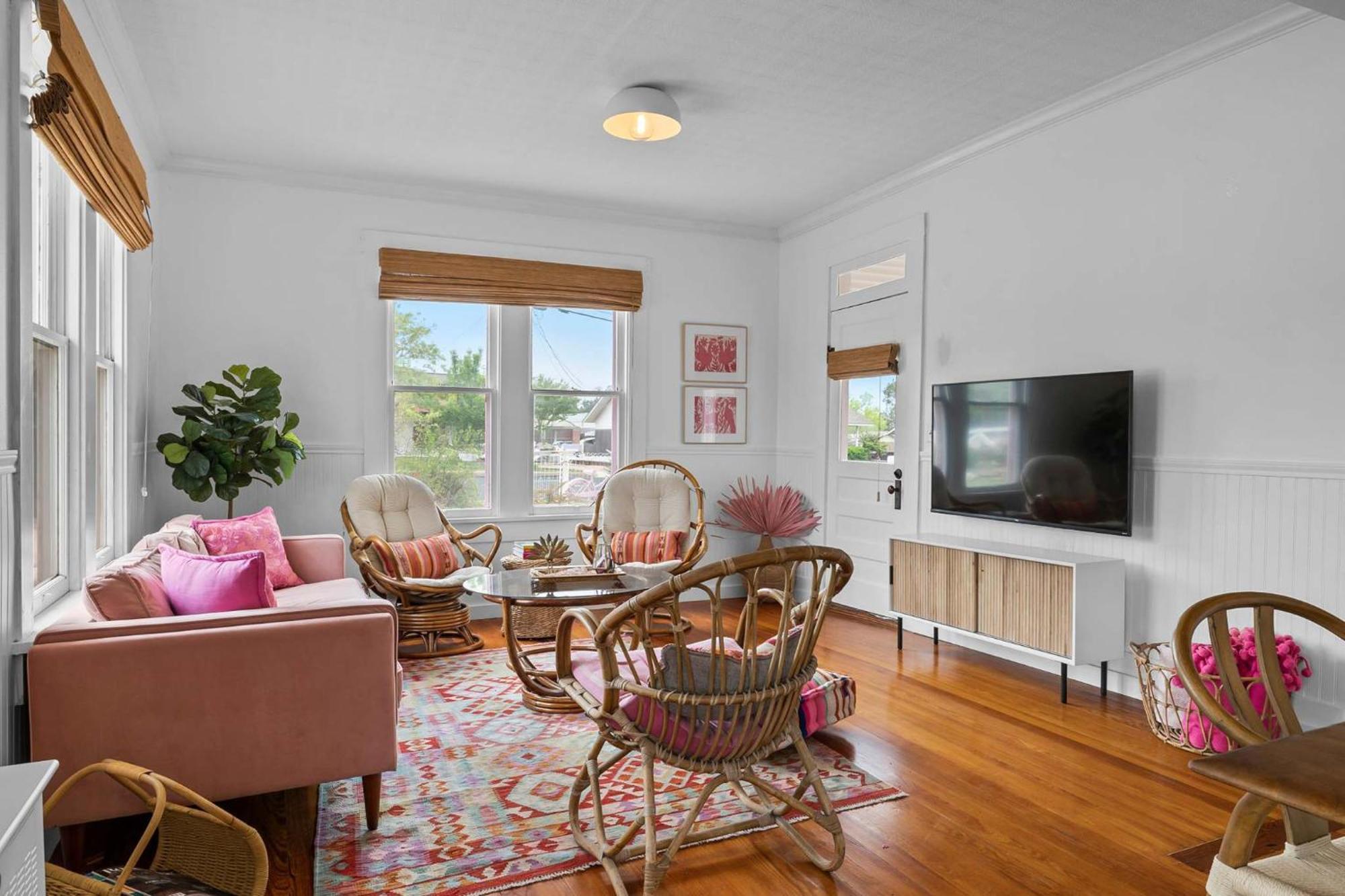 Pink Duchess - Mins To Main Hot Tub & Fire Pit Villa Fredericksburg Exteriör bild