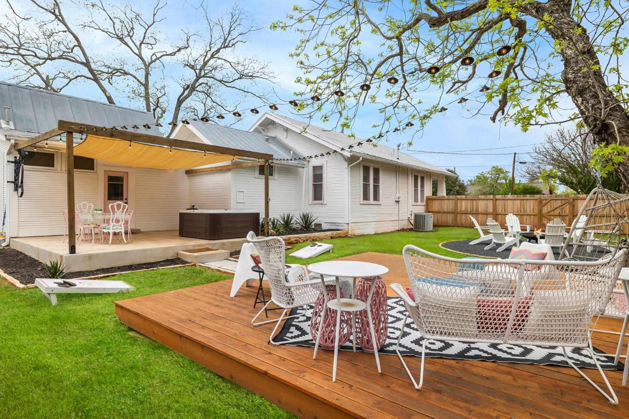 Pink Duchess - Mins To Main Hot Tub & Fire Pit Villa Fredericksburg Exteriör bild